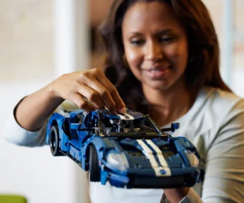 Детски комплект за игра LEGO® Technic 42154 – 2022 Ford GT
