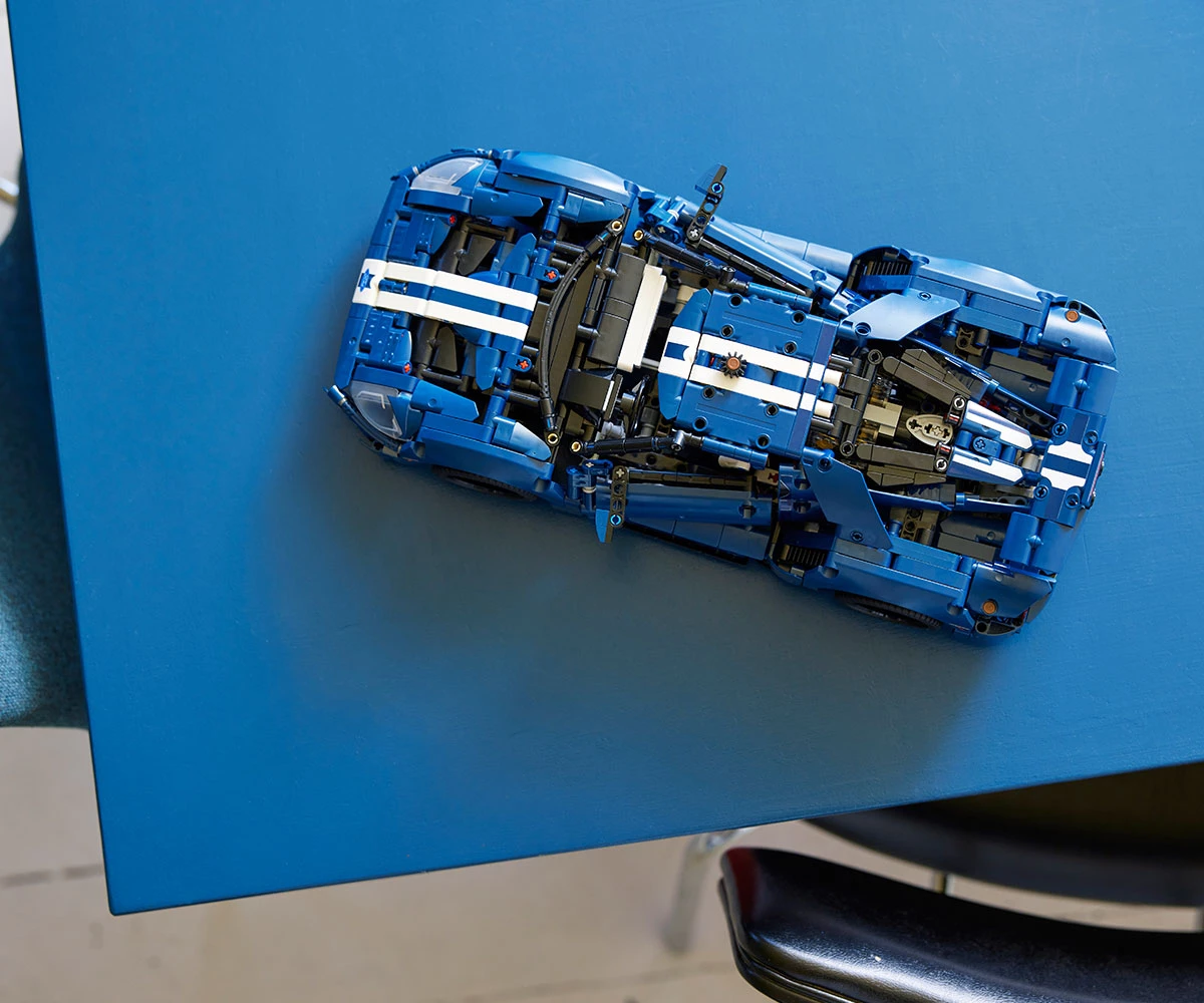 Детски комплект за игра LEGO® Technic 42154 - 2022 Ford GT thumb 15 Конструктор ЛЕГО Technic 42154 thumb 15