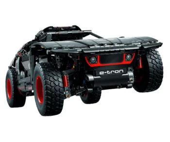 Детски комплект за игра LEGO® Technic 42160 – Audi RS Q e-tron