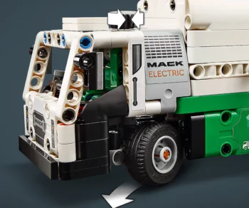 Детски комплект за игра LEGO® Technic 42167 – Боклукчийски камион Mack® LR Electric