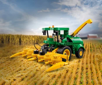 Детски комплект за игра LEGO® Technic 42168 – John Deere 9700 Forage Harvester