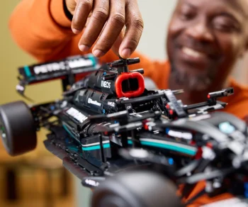 Детски комплект за игра конструктор LEGO® Technic 42171 – Mercedes-AMG F1 W14 E Performance