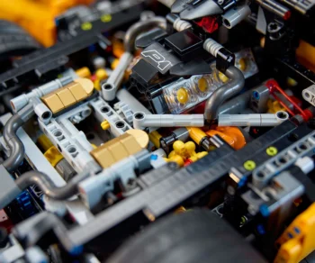 Детски комплект за игра LEGO® Technic™ 42172 – McLaren P1™