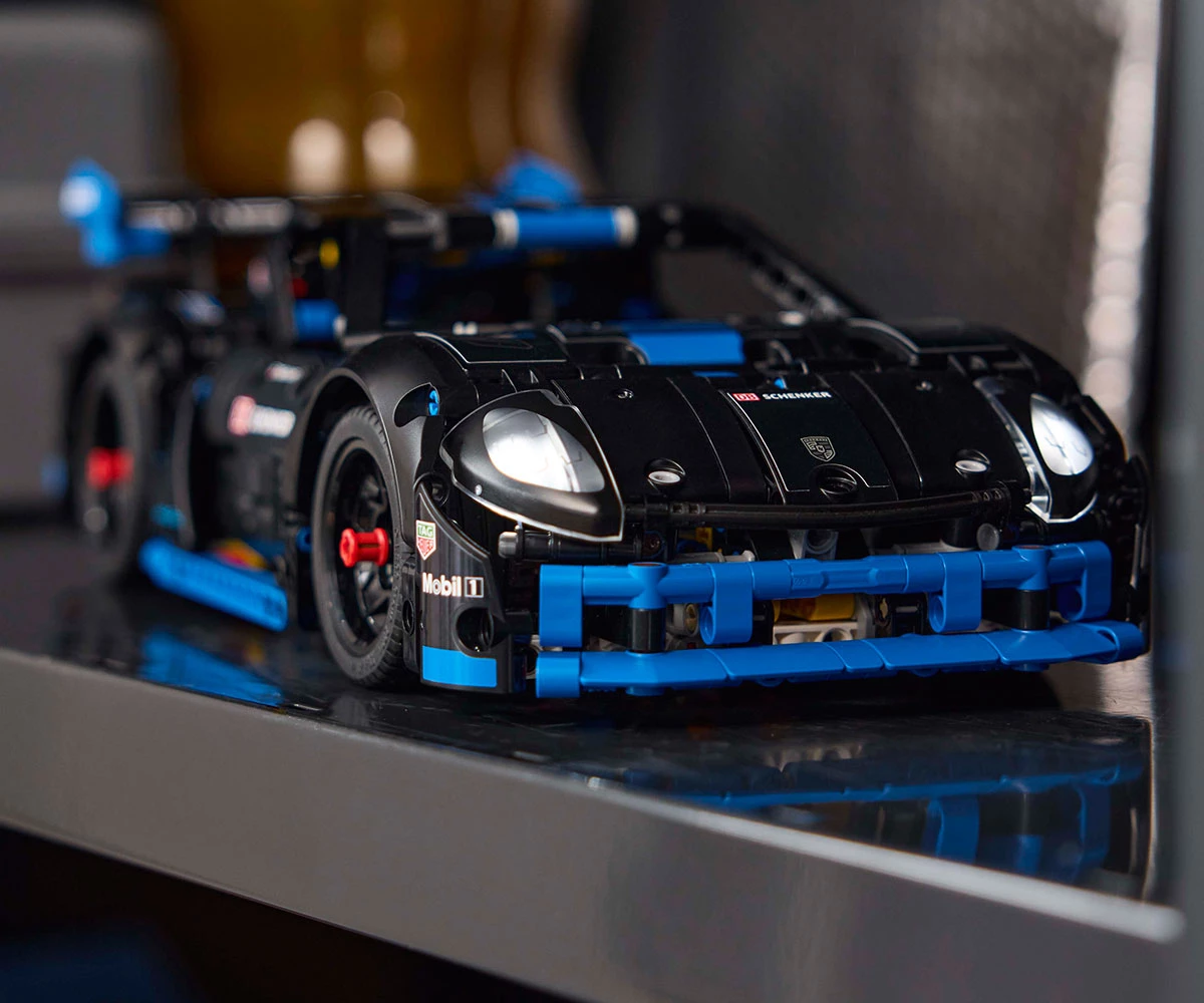 Детски комплект за игра LEGO® Technic 42176 - Състезателна кола PORSCHE GT4 E-PERFORMANCE thumb 9 Конструктор ЛЕГО Technic 42176 thumb 9