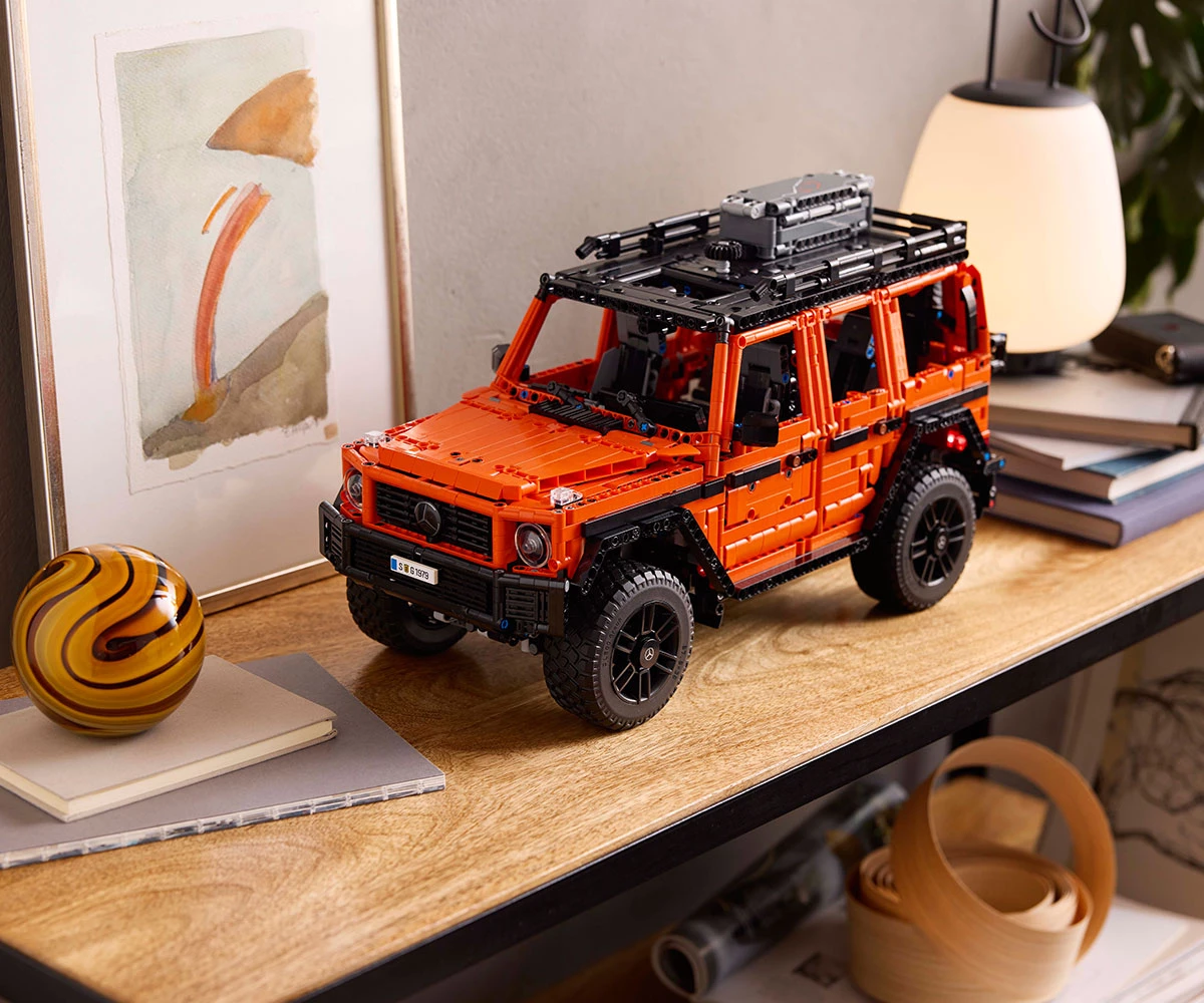 Детски комплект за игра LEGO® Technic™ 42177 - Mercedes-Benz G 500 PROFESSIONAL Line thumb 15 Конструктор ЛЕГО Technic 42177 thumb 15