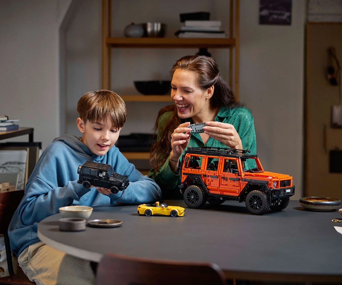 Детски комплект за игра LEGO® Technic™ 42177 - Mercedes-Benz G 500 PROFESSIONAL Line thumb 7 Конструктор ЛЕГО Technic 42177 thumb 7