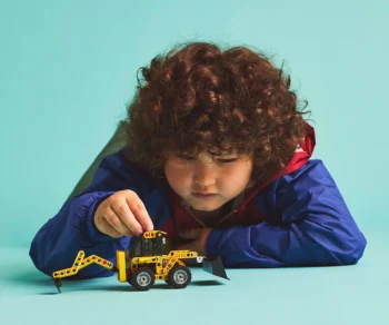 Детски комплект за игра LEGO® Technic 42197 – Багер-товарач