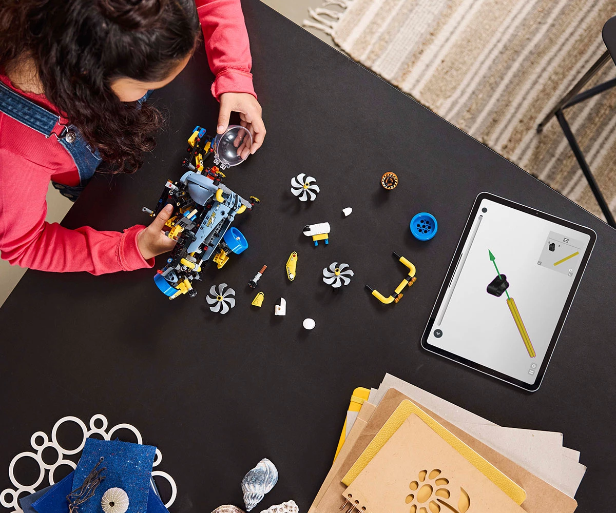 Детски комплект за игра LEGO® Technic 42201 - Дълбоководна изследователска подводница thumb 4 Конструктор ЛЕГО Technic 42201 thumb 4