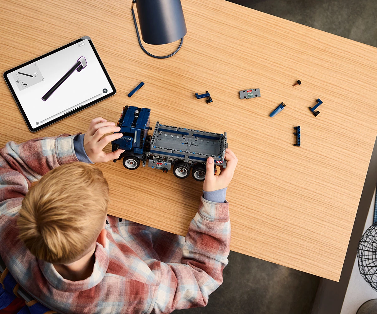 Детски комплект за игра LEGO® Technic 42203 - Самосвал с подвижно ремарке thumb 7 Конструктор ЛЕГО Technic 42203 thumb 7