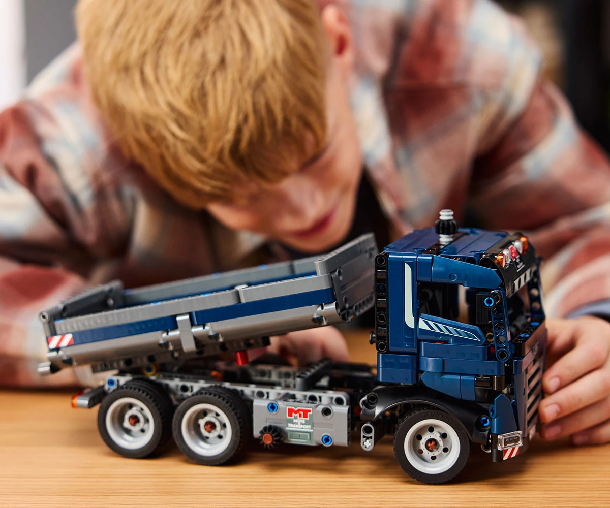 Детски комплект за игра LEGO® Technic 42203 - Самосвал с подвижно ремарке thumb 9 Конструктор ЛЕГО Technic 42203 thumb 9