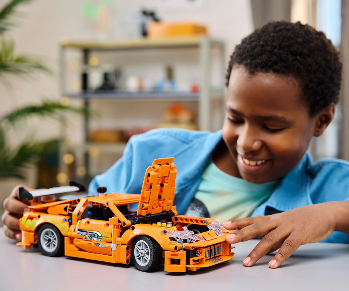 Детски комплект за игра LEGO® Technic 42204 - Fast and Furious Toyota Supra MK4 thumb 12 Конструктор ЛЕГО Technic 42204 thumb 12