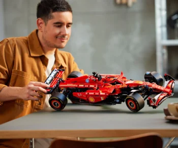 Детски комплект за игра LEGO® Technic 42207 – F1 Кола Ferrari SF-24