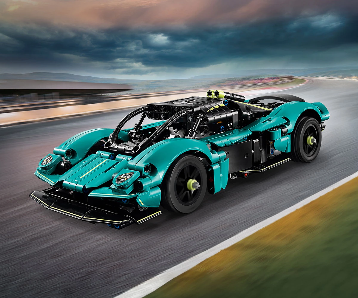 Детски комплект за игра LEGO® Technic 42208 - Aston Martin Valkyrie thumb 10 LEGO® Technic 42208 - Aston Martin Valkyrie thumb 10