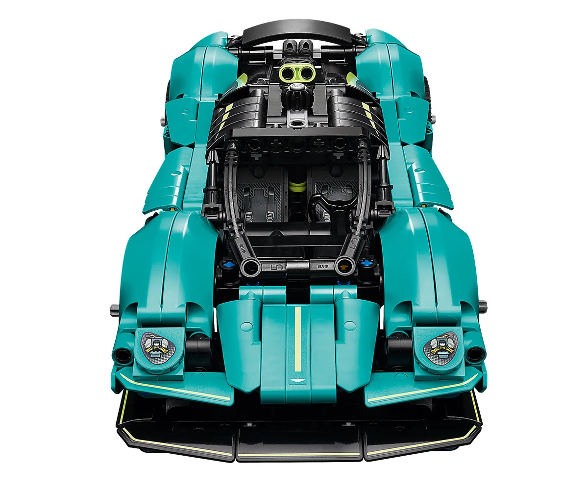 Детски комплект за игра LEGO® Technic 42208 - Aston Martin Valkyrie thumb 4 LEGO® Technic 42208 - Aston Martin Valkyrie thumb 4
