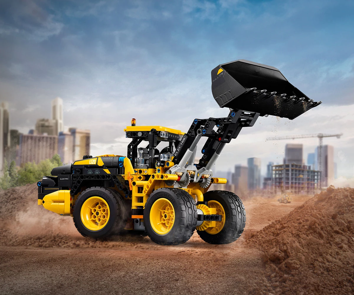 Детски комплект за игра LEGO® Technic 42209 - Колесен товарач Volvo L120 Electric thumb 9 LEGO® Technic 42209 - Volvo L120 Electric Wheel Loader thumb 9
