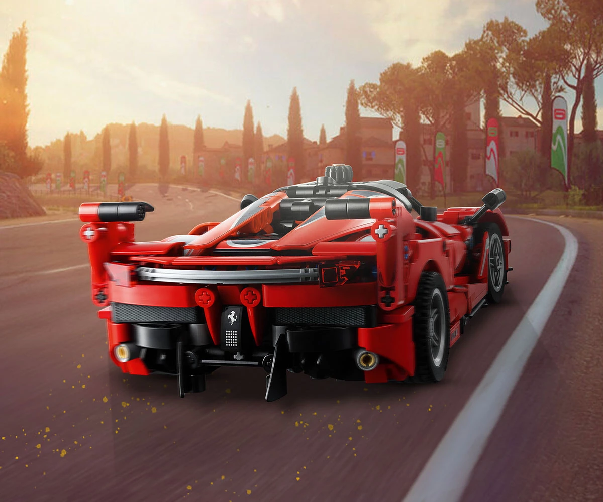 Детски комплект за игра LEGO® Technic 42212 - Ferrari FXX K thumb 13 LEGO® Technic 42212 - Ferrari FXX K thumb 13