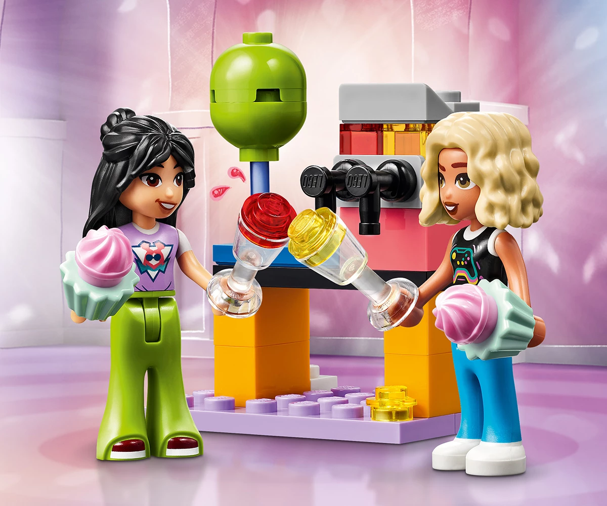 Детски комплект за игра LEGO® Friends 42610 - Караоке парти thumb 10 Конструктор ЛЕГО Friends 42610 thumb 10
