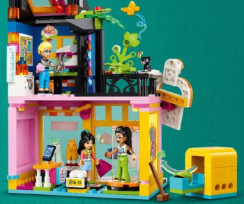 Детски комплект за игра LEGO® Friends 42614 – Магазин за ретро мода