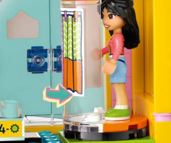 Детски комплект за игра LEGO® Friends 42614 – Магазин за ретро мода