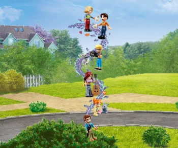 Детски комплект за игра LEGO® Friends 42620 – Семейните къщи на Оли и Пейсли