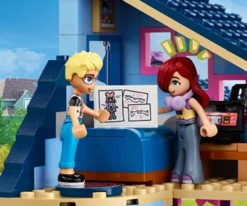 Детски комплект за игра LEGO® Friends 42620 – Семейните къщи на Оли и Пейсли