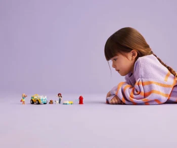 Детски комплект за игра LEGO® Friends 42635 – Кола за кучета