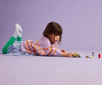 Детски комплект за игра LEGO® Friends 42635 – Кола за кучета