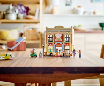 Детски комплект за игра LEGO® Friends 42655 – Ресторант и кулинарно училище