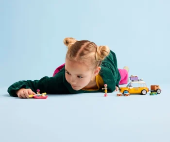 Детски комплект за игра LEGO® Friends 42659 – Кола за приятелско пътешествие
