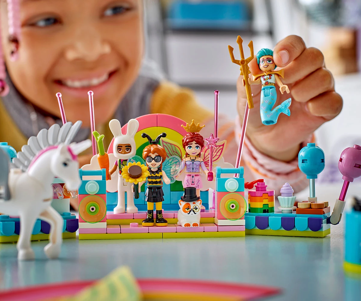 Детски комплект за игра LEGO® Friends 42661 - Маскарад с еднорог и фея thumb 5 LEGO® Friends 42661 - Costume Party with Unicorn & Fairy thumb 5