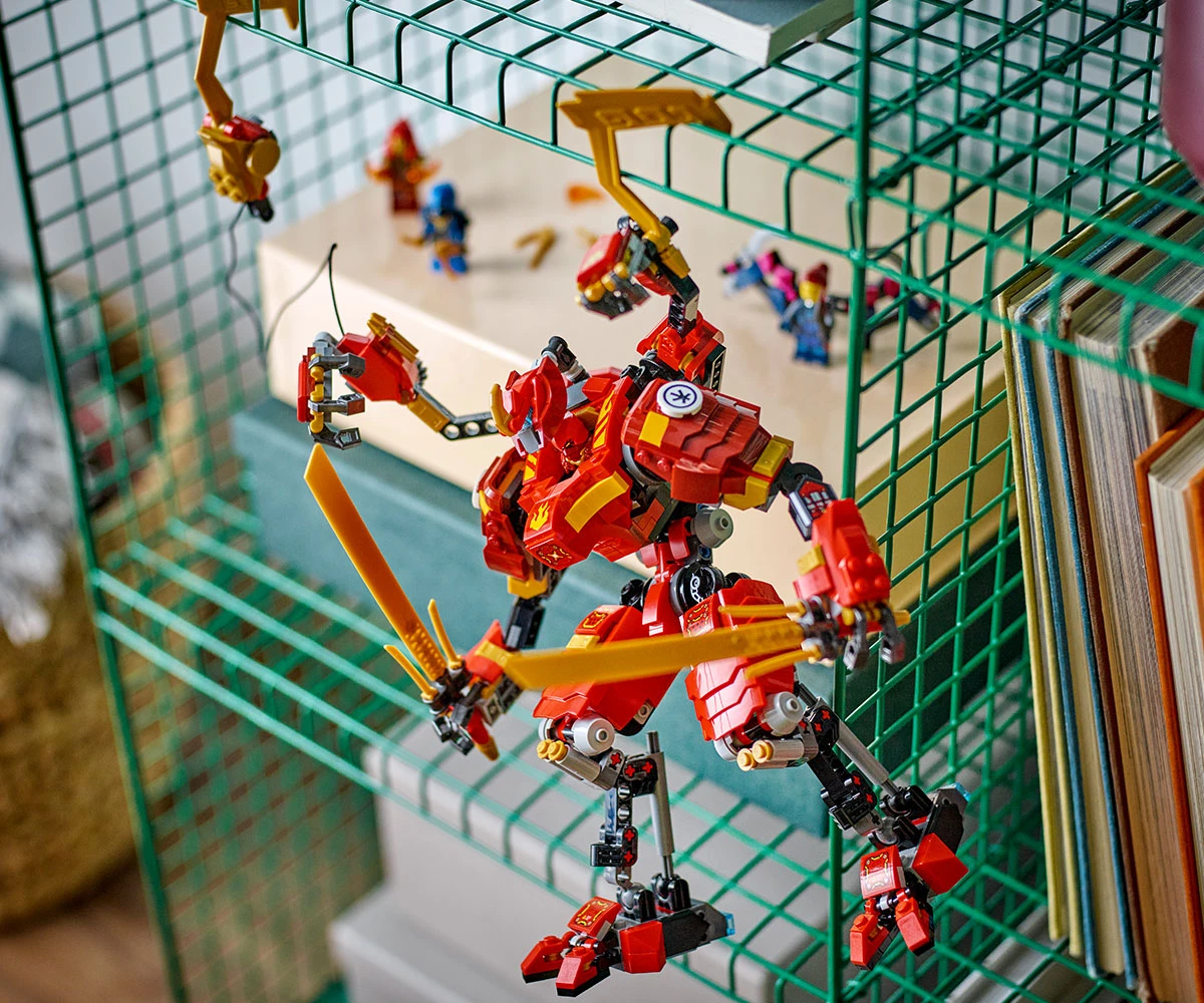 Детски комплект за игра конструктор LEGO® NINJAGO® 71812 - Нинджа робот катерач на Кай thumb 11 Конструктор ЛЕГО NINJAGO 71812 thumb 11