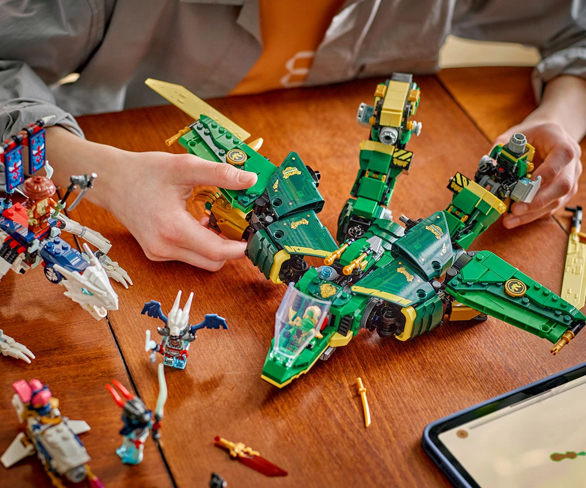 Детски комплект за игра LEGO® NINJAGO® 71845 - Джет-робот на Лойд thumb 5 LEGO® NINJAGO® 71845 - Lloyd’s Jet Mech thumb 5