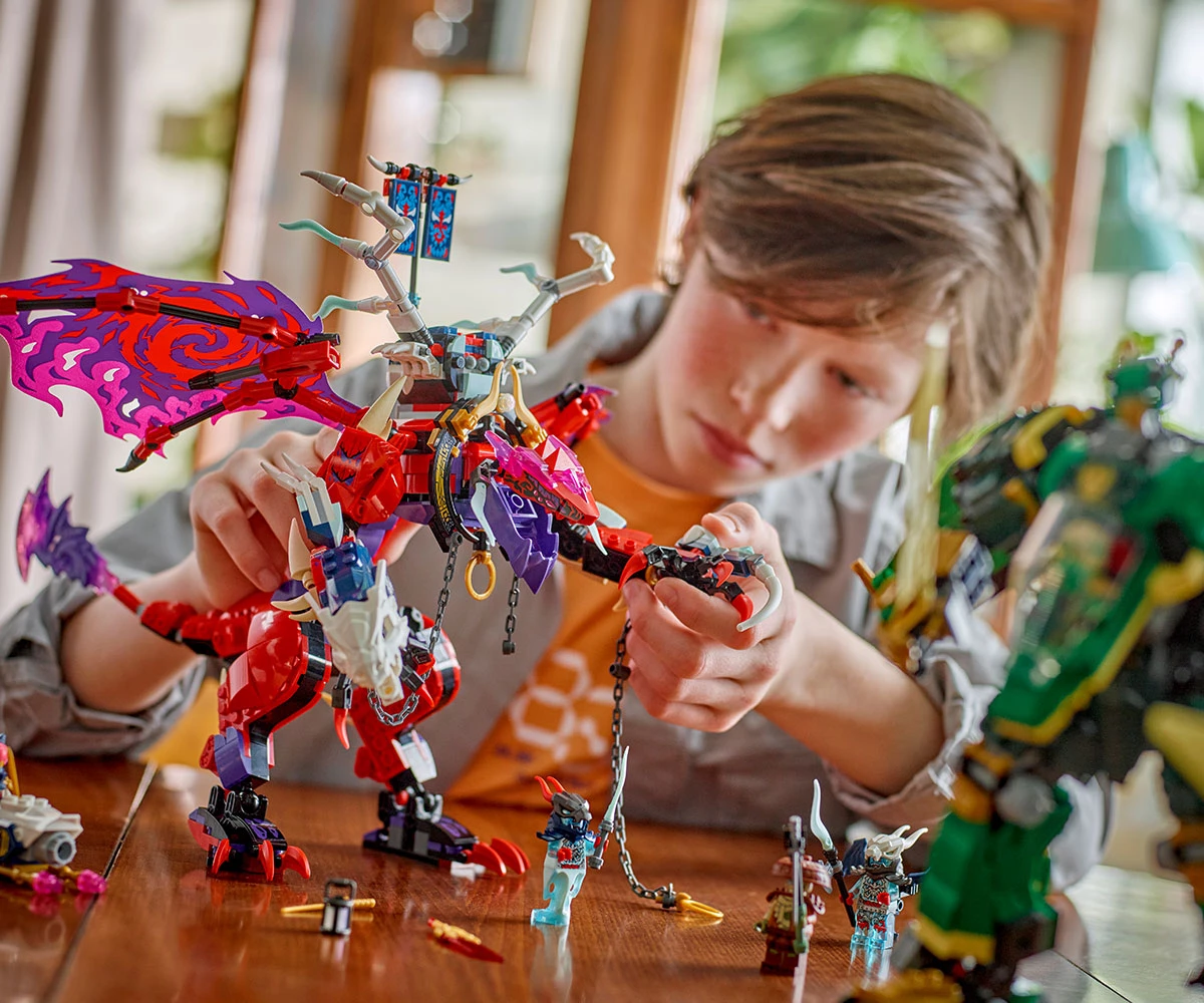 Детски комплект за игра LEGO® NINJAGO® 71845 - Джет-робот на Лойд thumb 7 LEGO® NINJAGO® 71845 - Lloyd’s Jet Mech thumb 7