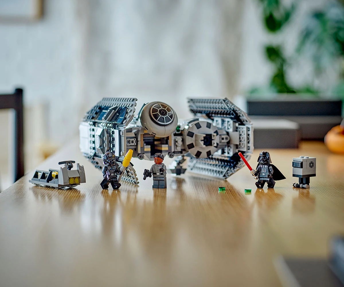 Детски комплект за игра LEGO® Star Wars™ 75347 - ТАЙ бомбардировач thumb 8 Конструктор ЛЕГО Star Wars 75347 thumb 8
