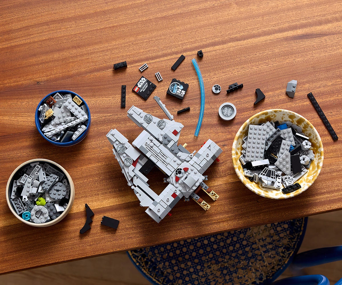 Детски комплект за игра конструктор LEGO® Star Wars™ 75375 - Хилядолетният сокол thumb 5 Конструктор ЛЕГО Star Wars 75375 thumb 5