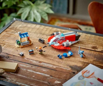 Детски комплект за игра LEGO® Star Wars™ 75384 – Червеният сокол