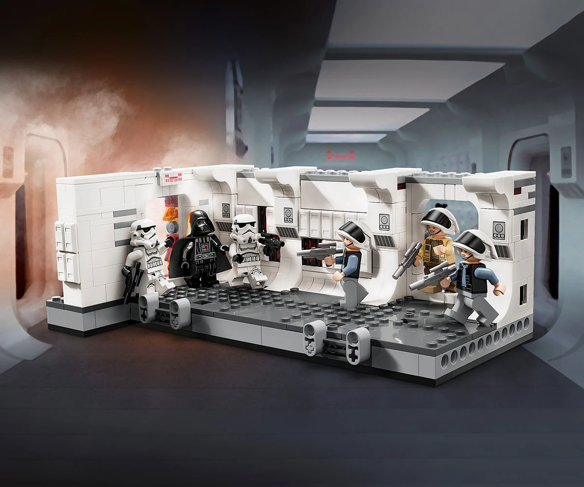 Детски комплект за игра конструктор LEGO® Star Wars™ 75387 - На борда на Тантив IV thumb 13 Конструктор ЛЕГО Star Wars 75387 thumb 13