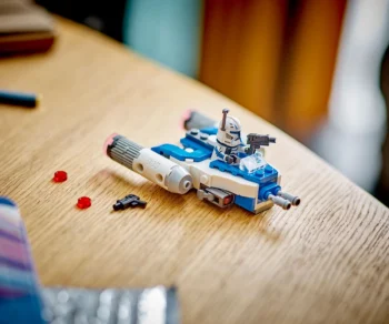 Детски комплект за игра LEGO® Star Wars™ 75391 – Мicrofighter У-wing™ на капитан Рекс™