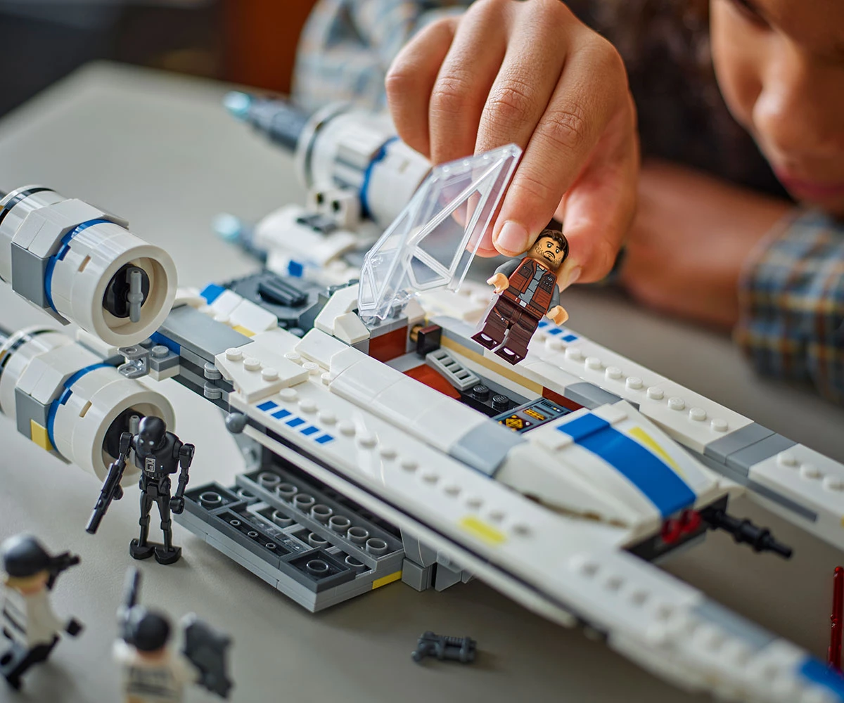 Детски комплект за игра LEGO® Star Wars™ 75399 - Бунтовнически изтребител U-Wing thumb 6 LEGO® Star Wars™ 75399 - Rebel U-Wing Starfighter thumb 6