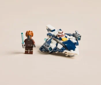 Детски комплект за игра LEGO® Star Wars™ 75400 – Джедайски изтребител Microfighter на Пло Куун