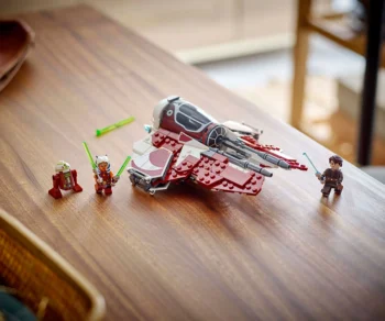 Детски комплект за игра LEGO® Star Wars™ 75401 – Джедайският прехващач на Асока™