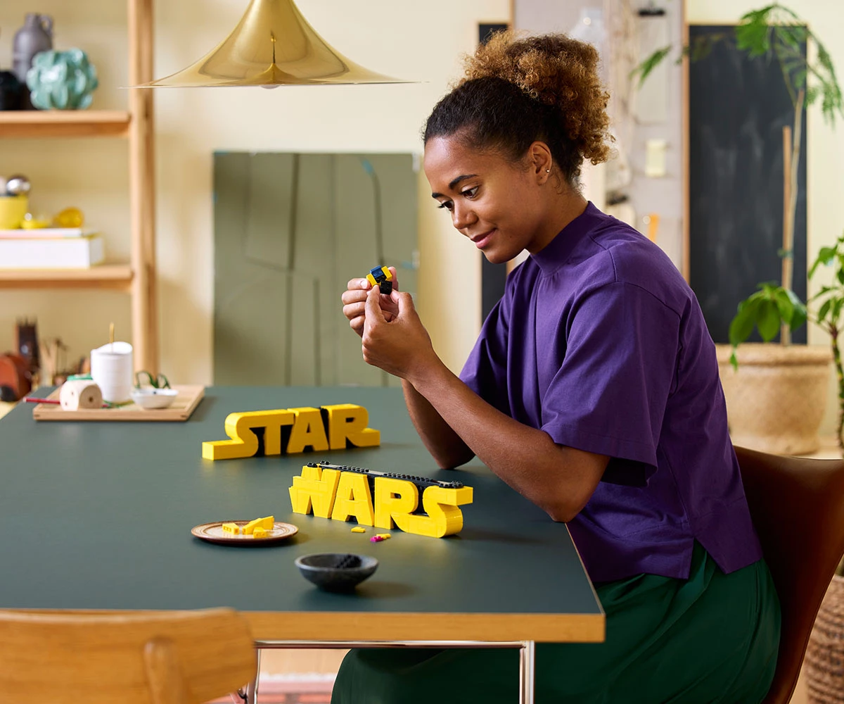 Детски комплект за игра LEGO® Star Wars™ 75407 - Лого на Star Wars™ от тухлички thumb 4 LEGO® Star Wars™ 75407 - Brick-Built Star Wars™ Logo thumb 4