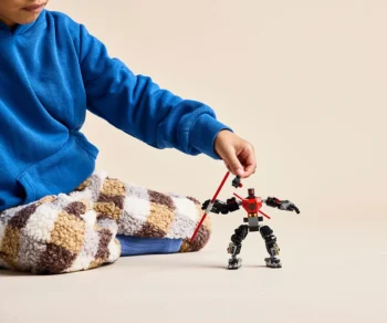 Детски комплект за игра LEGO® Star Wars™ 75411 – Робот на Дарт Моул