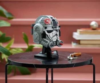 Детски комплект за игра LEGO® Star Wars™ 75429 – Шлем на AT-AT Driver™
