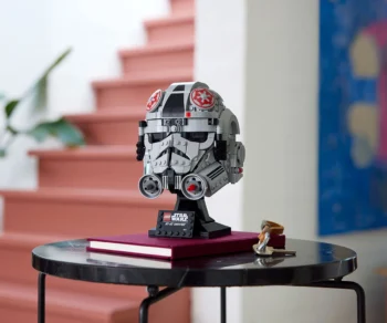 Детски комплект за игра LEGO® Star Wars™ 75429 – Шлем на AT-AT Driver™