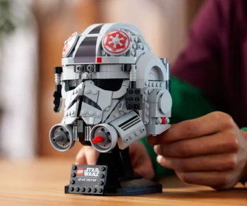Детски комплект за игра LEGO® Star Wars™ 75429 – Шлем на AT-AT Driver™