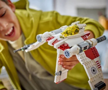 Детски комплект за игра LEGO® Star Wars™ 75432 – Изтребител V-19 „Поток“