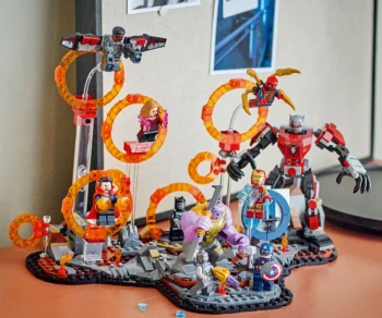 Детски комплект за игра LEGO® Marvel Super Heroes 76323 – Отмъстителите: Краят Последната битка