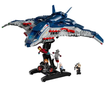 Детски комплект за игра LEGO® Marvel Super Heroes 76325 – Отмъстителите: Ерата на Ултрон Куинджет