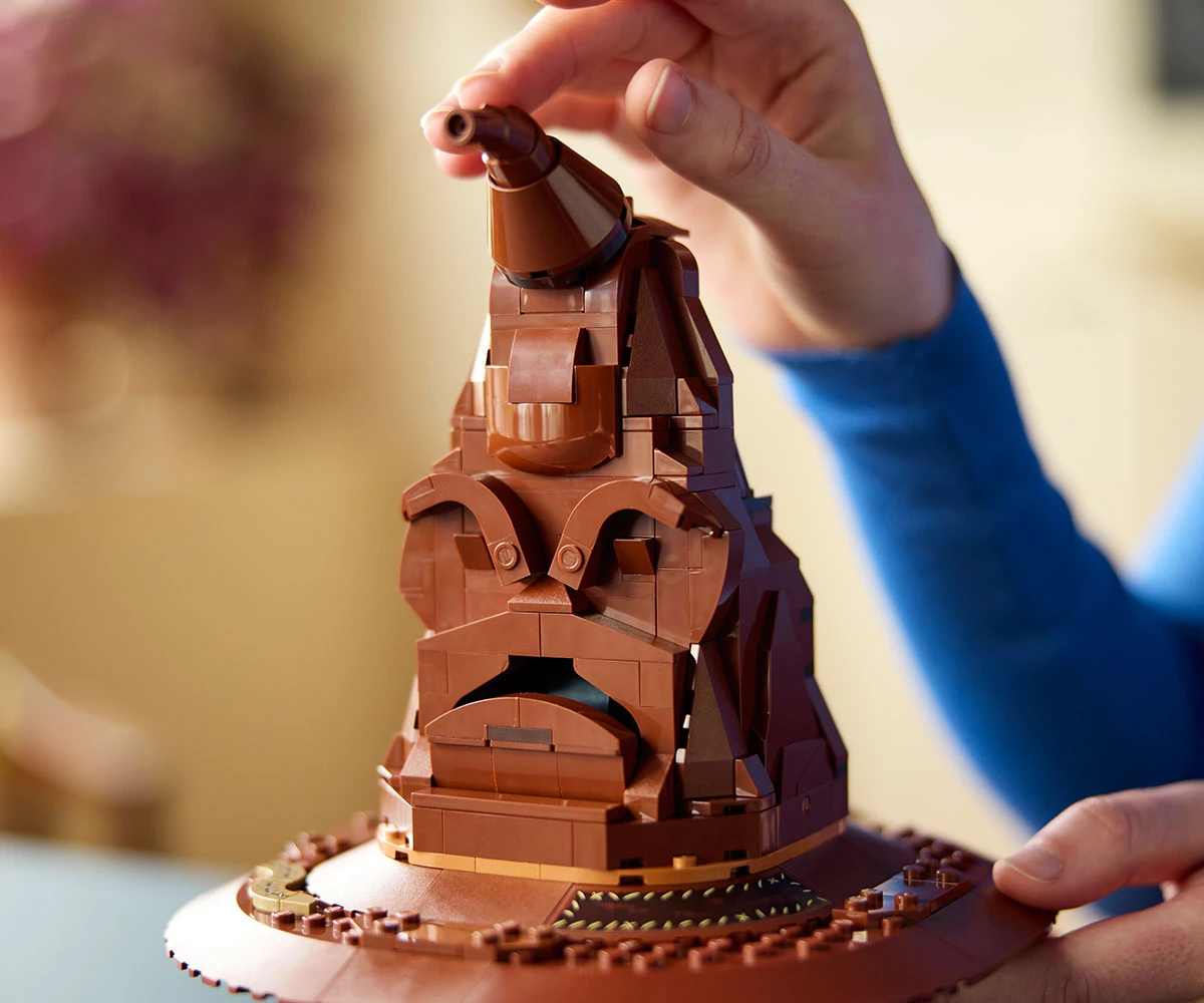 Детски комплект за игра конструктор LEGO® Harry Potter™ 76429 - Говореща разпределителна шапка thumb 6 Конструктор ЛЕГО Harry Potter 76429 thumb 6